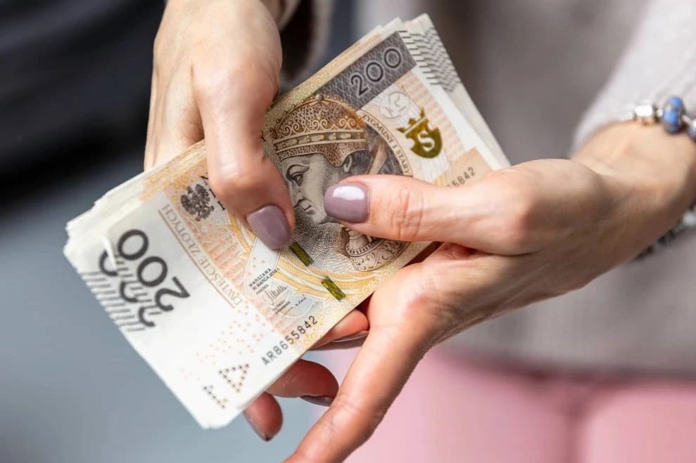 Najniższa krajowa 2025 – prognozy, stawki i zmiany